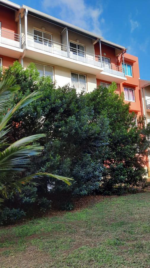 Le Voyageur A 1 Mn Du Chu Sud Terre-Sainte, Saint-Pierre Apartment Luaran gambar